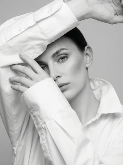 Veiled Gaze in White
