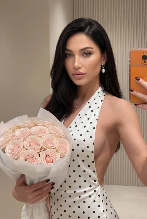 Rose Selfie Romantic Elegance