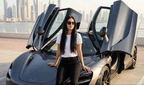 McLaren Beauty Waterfront Shot