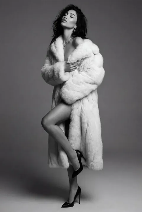Monochrome Fur Elegance