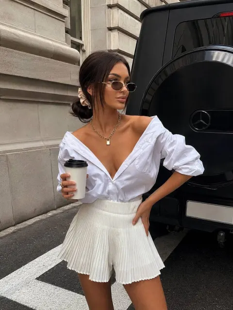 Street Luxury Cool-Tone Editorial