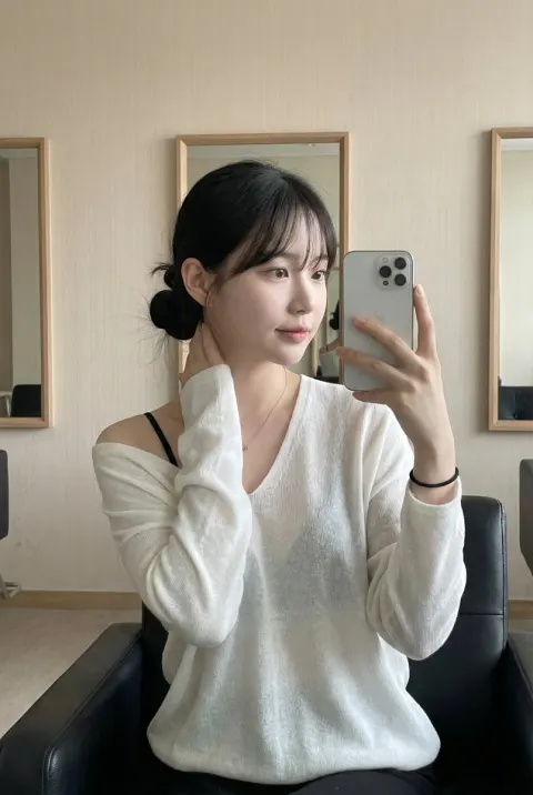 Effortless Pure Desire Mirror Selfie