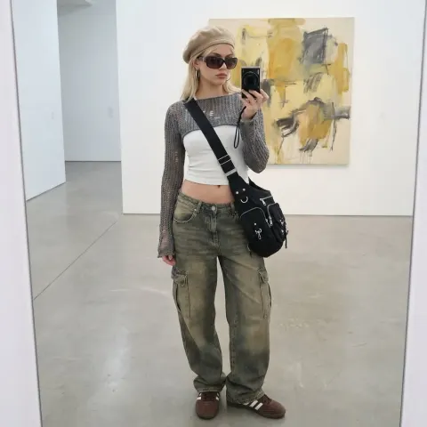 Gallery Mirror Selfie