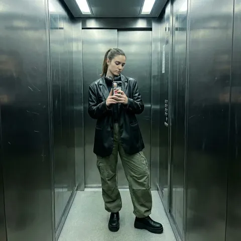 Elevator Mirror Selfie Style