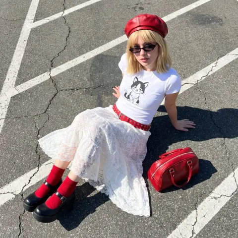 Urban Red Beret Street Style