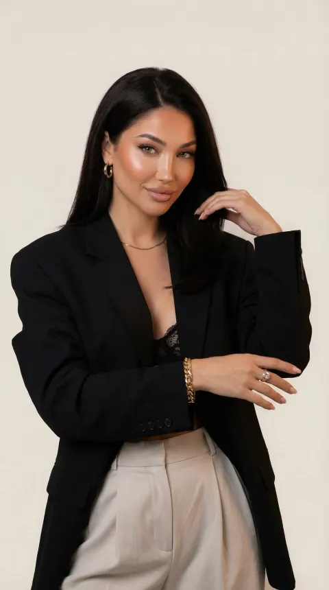 Soft Glam Fashion Portrait