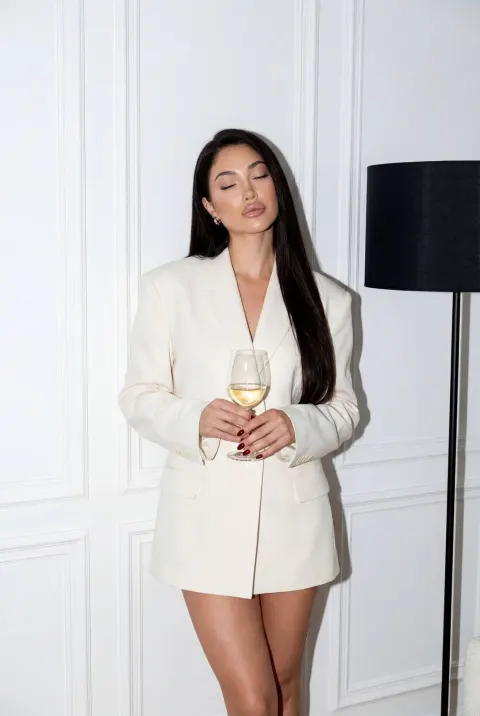 Flashlit Cool Elegance
