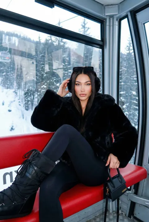 Gondola Chic: Winter Fashion Editorial