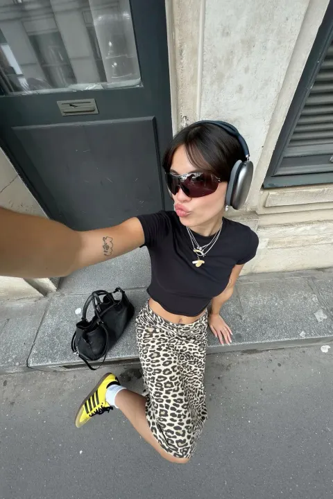 Urban Selfie Street Style
