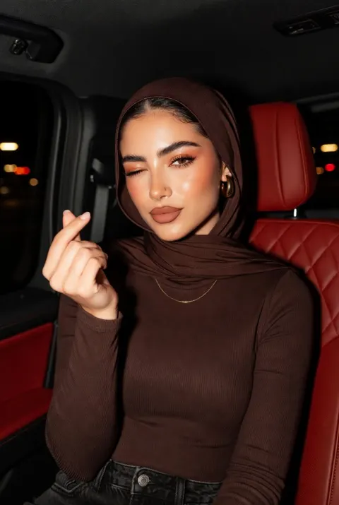 Glam Night Car Selfie Heart