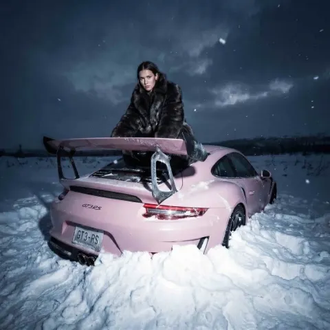 High Fashion On Frozen Wreckage