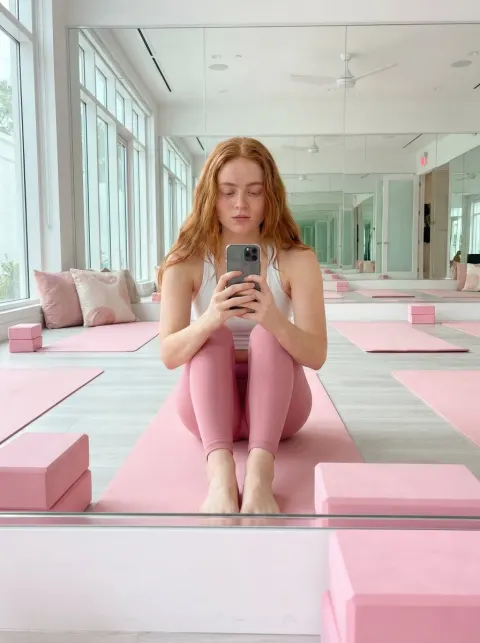 Pink Studio Fitness Selfie