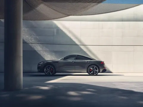 Futuristic Audi RS Q8