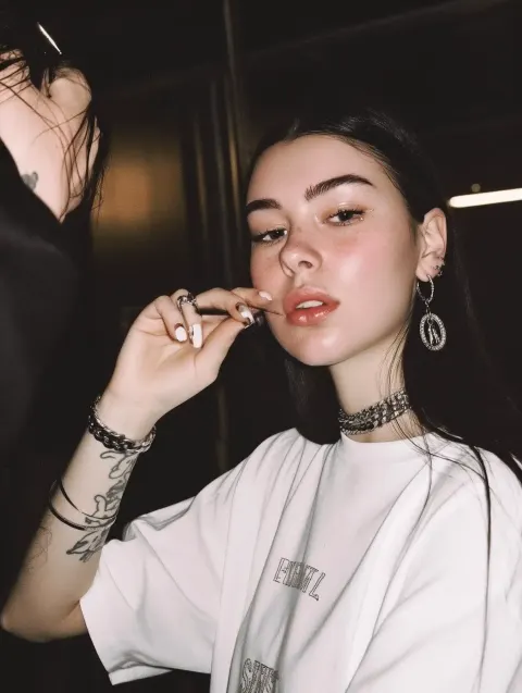 Urban Girl in 35mm