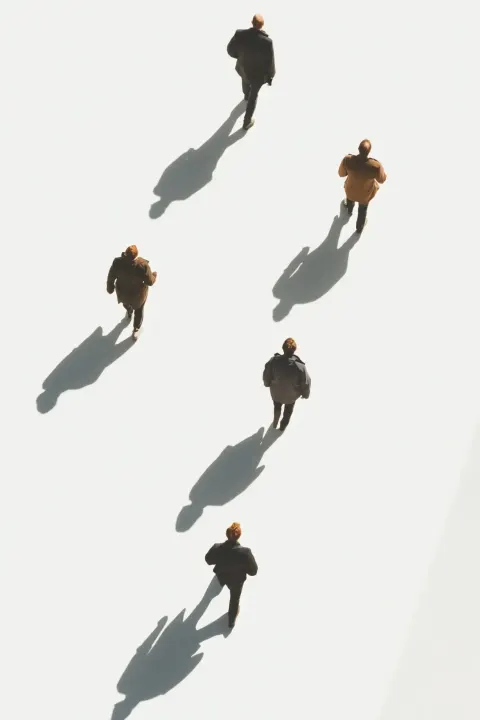 Diagonal Walkers in Studio