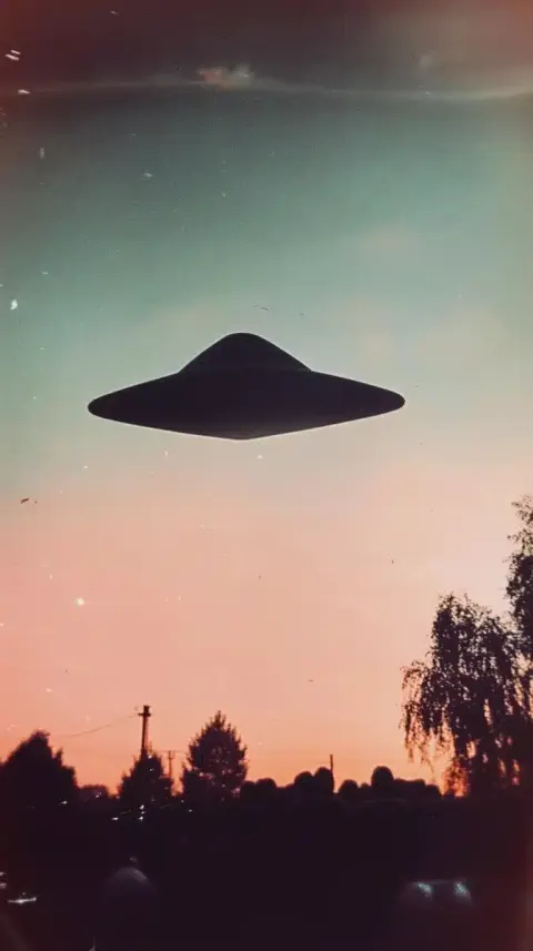 Grainy UFO Footage 1977
