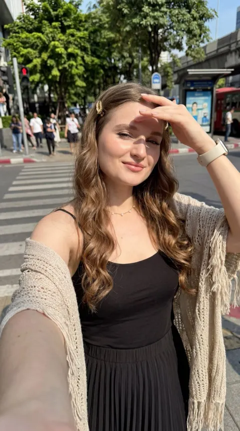 Hyper-Realistic Urban Selfie