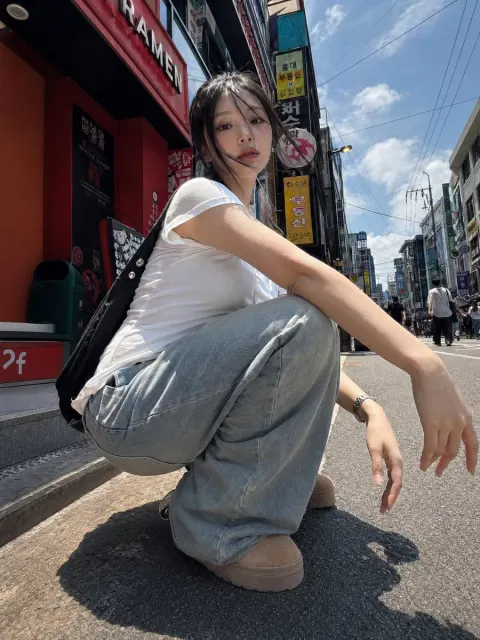 Trendy Korean Girl Street Photography