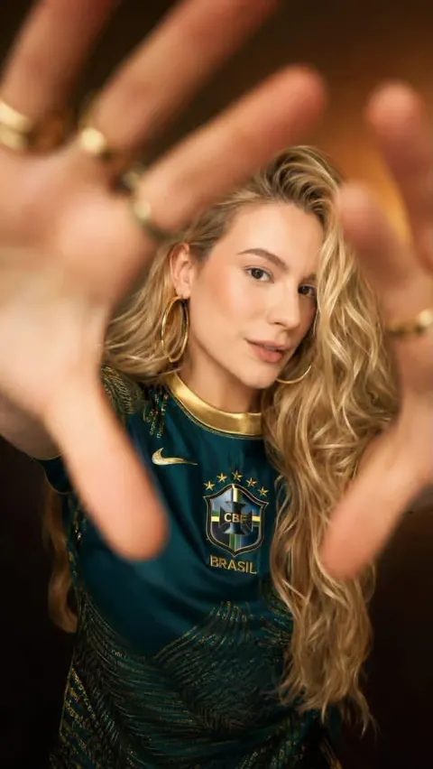 Brazil Jersey Fashion Portrait