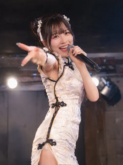 Idol Singer Live Stage Performance