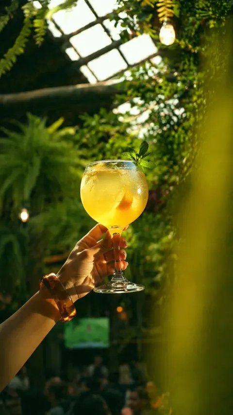 Greenhouse Citrus Cocktail Glow