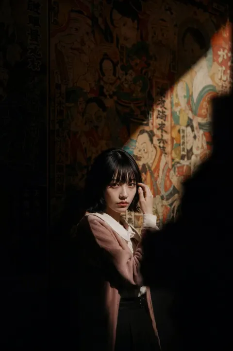 Shadowed Muse: Cinematic Museum Portrait