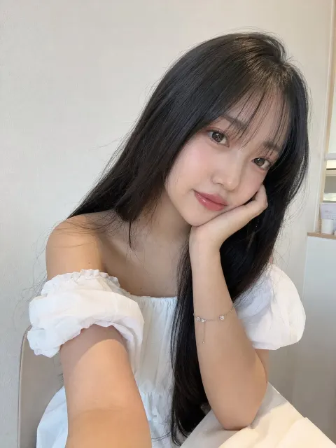 Dreamy Japanese Girl Selfie Portrait