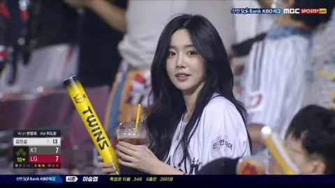 KBO Baseball Fan Broadcast Screenshot