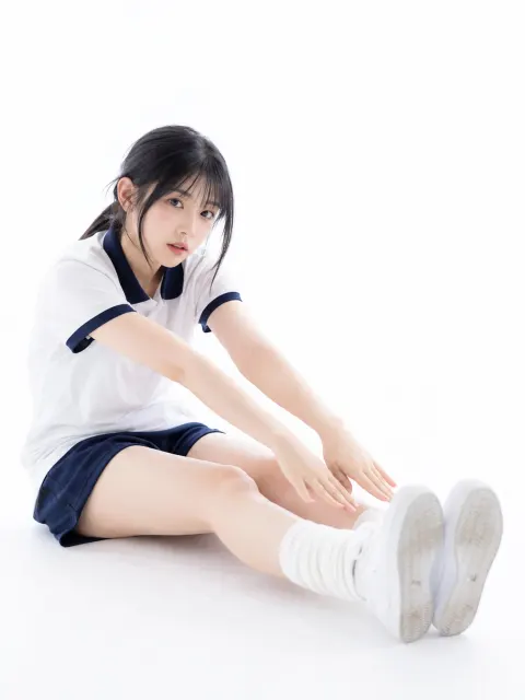White Studio Sport Stretch