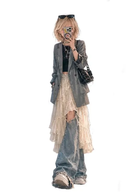 Anime Mirror Fashion Girl Illustration
