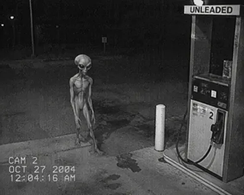 Alien Caught on CCTV Gas Station