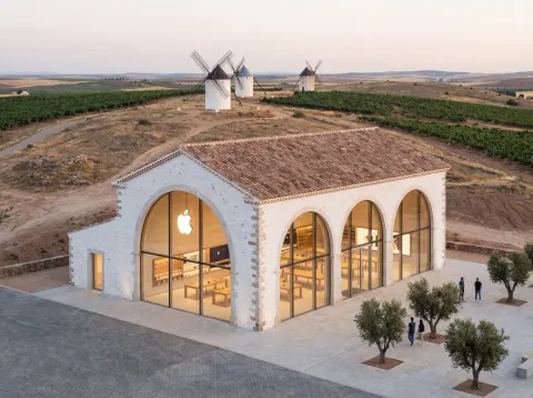 Apple Store in La Mancha Spain