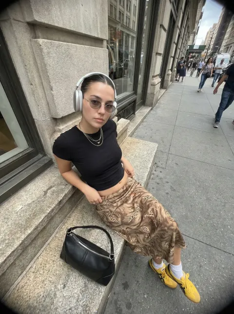 Urban Sidewalk - Streetwear
