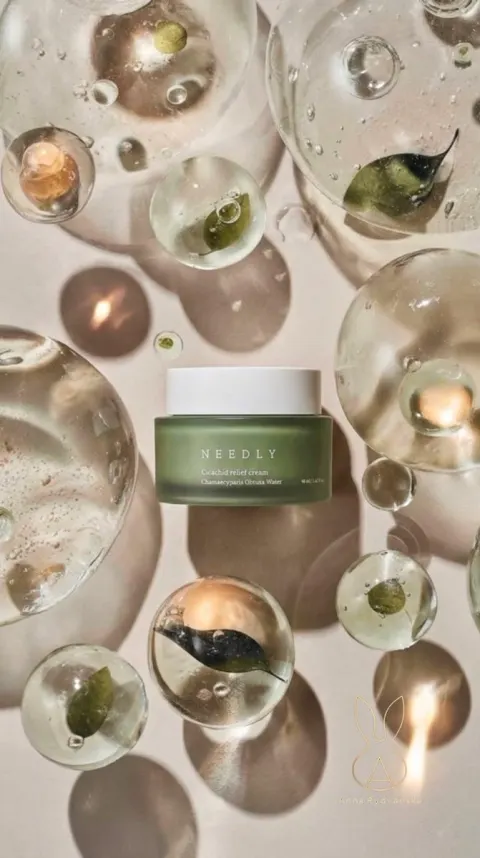 Luxury Green Jar Glass Spheres Skincare