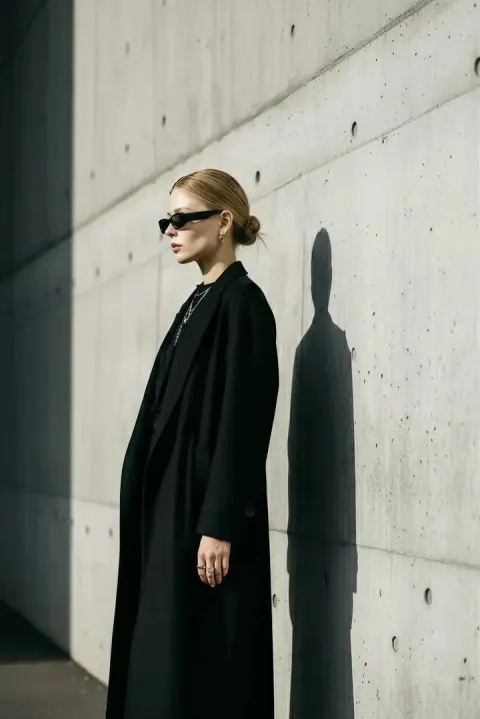 High-Fashion Minimalist Street Style