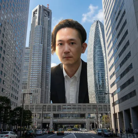 Giant Self Peers Into Shinjuku