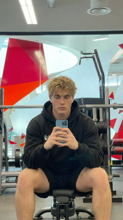 Gym Mirror Selfie Post Workout