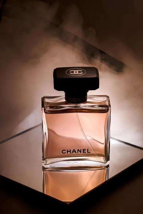 Chanel Perfume Cinematic Studio Shot