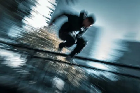 Dynamic Motion Blur Silhouette