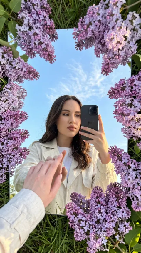 Lilac Mirror Selfie Glow