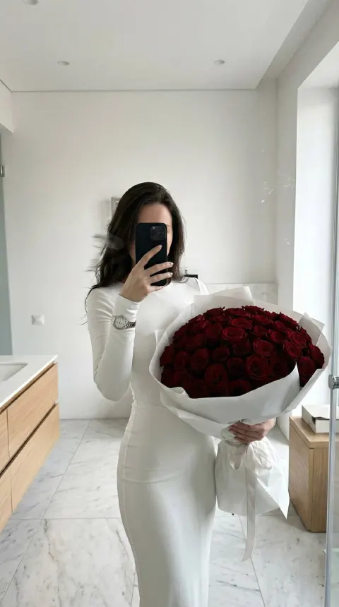 Raw Mirror Selfie Aesthetic
