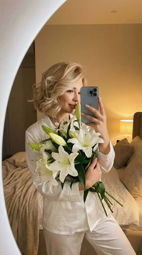 Mirror Selfie with Lilies