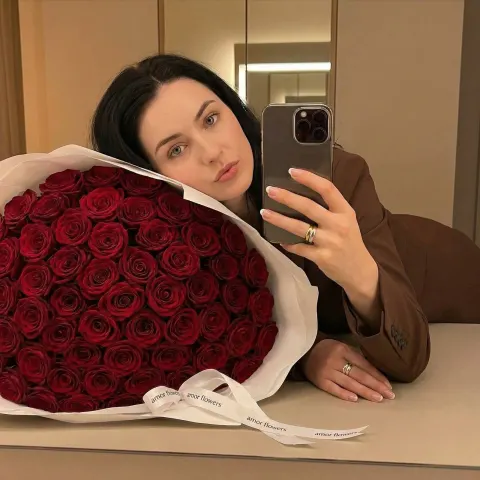 Rose Mirror Selfie Portrait
