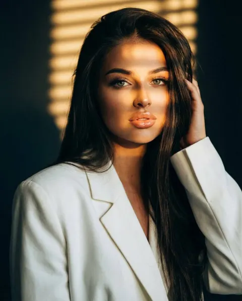 Noir Golden Light Woman Portrait