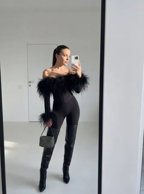 Mirror Selfie in Feathers