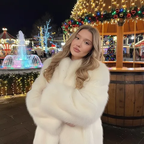 Winter Night Christmas Bar Girl