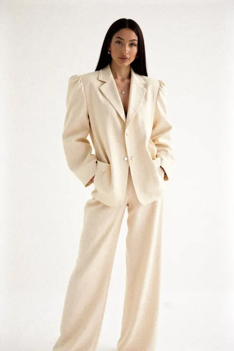 Fashion Editorial Women Poses