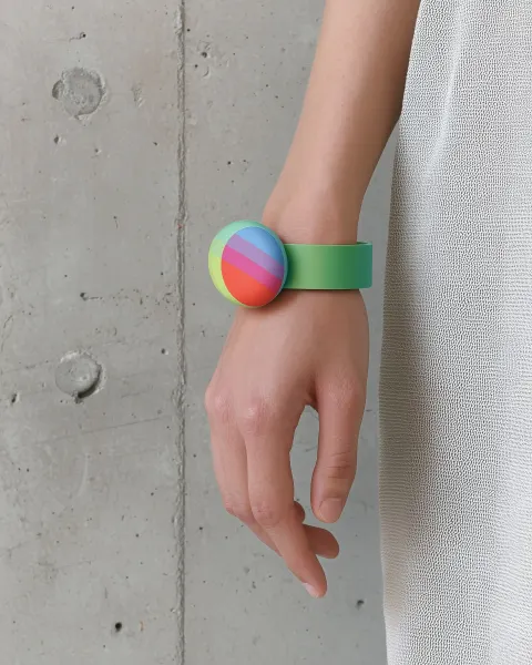 Minimal thin wearable IOT product, industrial design concept, minimalist